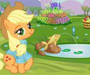 AppleJack decoreaza gradina