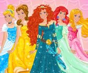 Barbie in hainele printeselor Disney