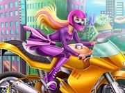 Barbie repara motocicleta