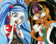 Cleo si Ghoulia in laborator