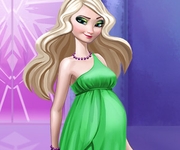 Elsa gravida la salon