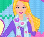 Barbie tricoteaza esarfe